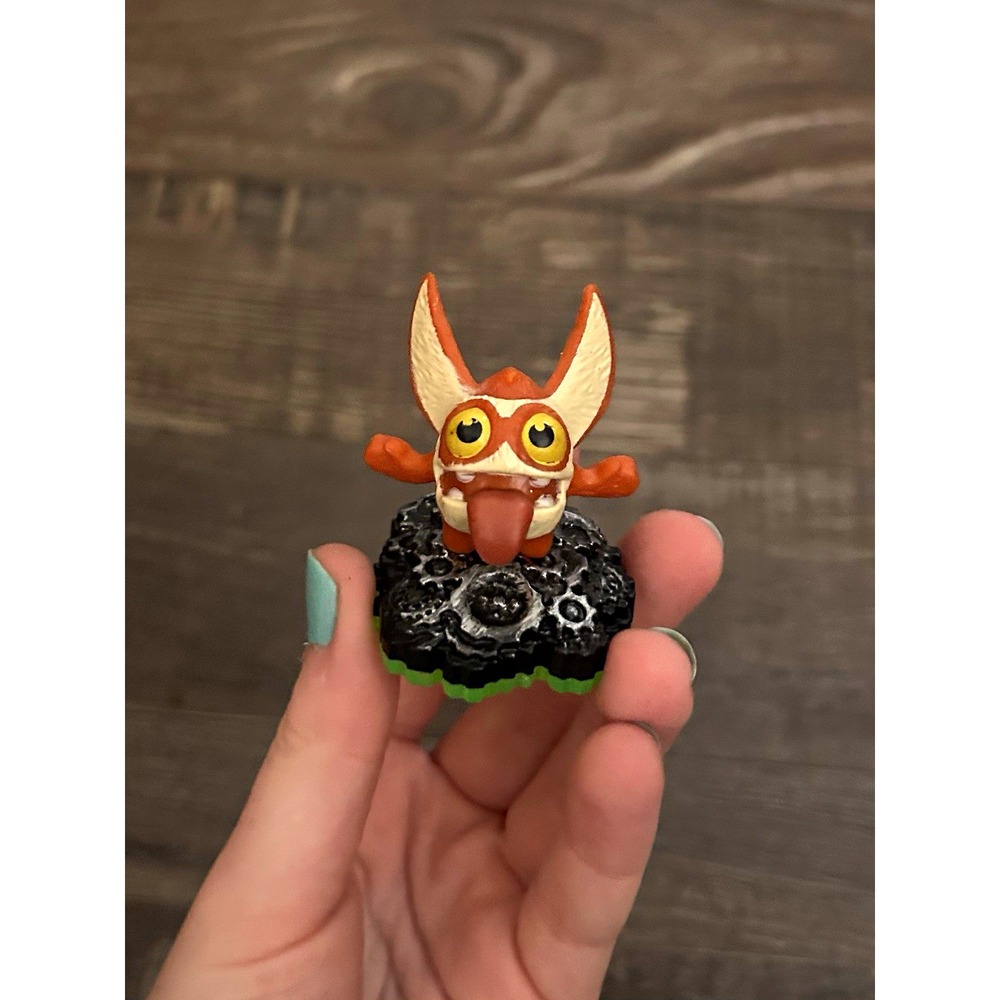 Skylanders Lightcore Pop Fizz Character Figure Game Piece MPN E2120